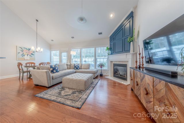 8127 Oratorio Place, Charlotte, NC 28270