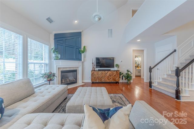 8127 Oratorio Place, Charlotte, NC 28270