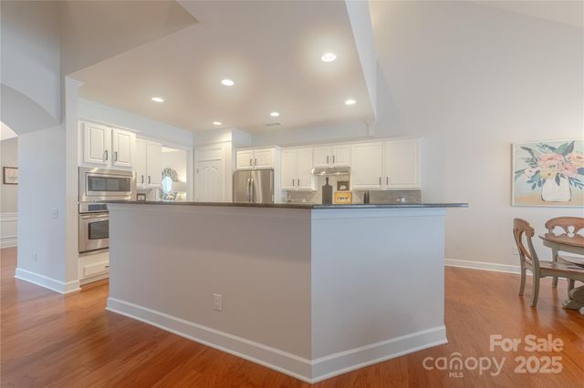 8127 Oratorio Place, Charlotte, NC 28270