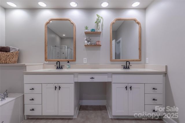 8127 Oratorio Place, Charlotte, NC 28270