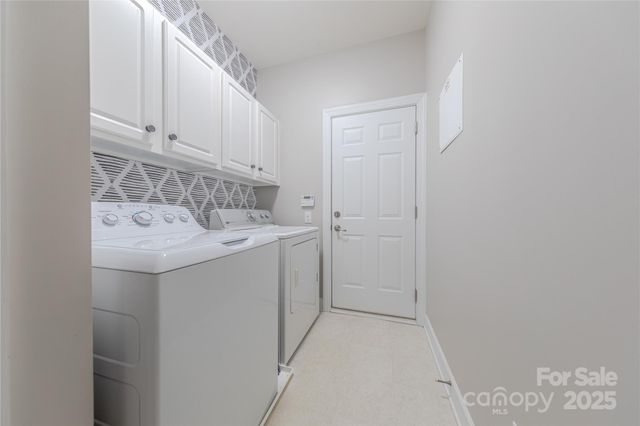 8127 Oratorio Place, Charlotte, NC 28270