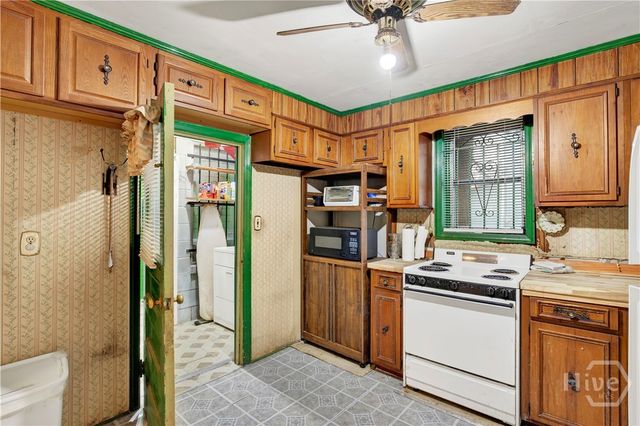 2205 Ogeechee Road, Savannah, GA 31415