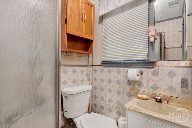 2205 Ogeechee Road, Savannah, GA 31415