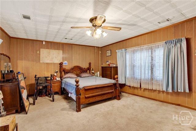 2205 Ogeechee Road, Savannah, GA 31415