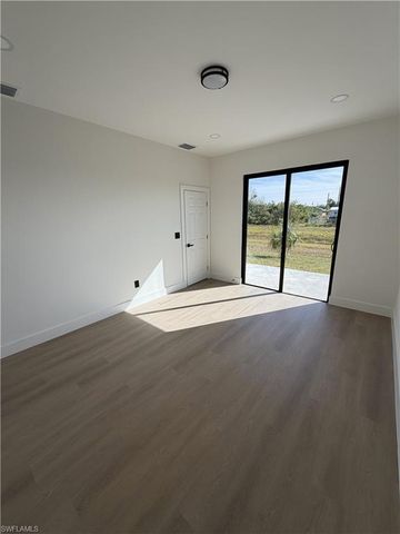 8033 Oakleaf CIR, Labelle, FL 33935