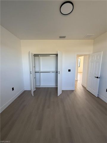 8033 Oakleaf CIR, Labelle, FL 33935