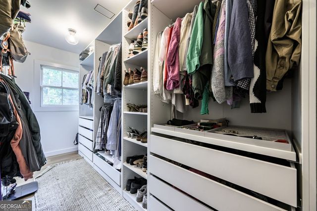 1036 Vistavia Circle, Decatur, GA 30033