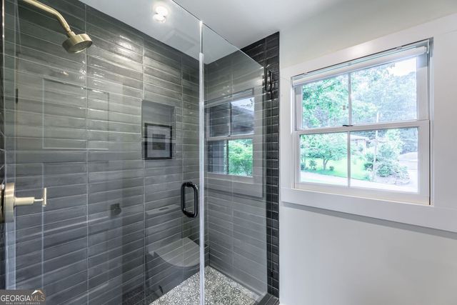 1036 Vistavia Circle, Decatur, GA 30033