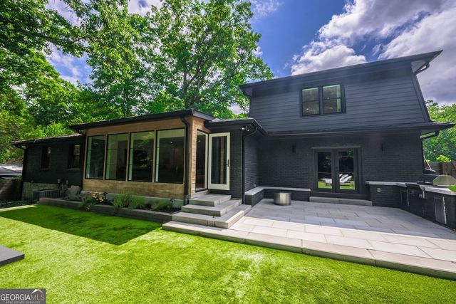 1036 Vistavia Circle, Decatur, GA 30033