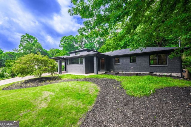 1036 Vistavia Circle, Decatur, GA 30033