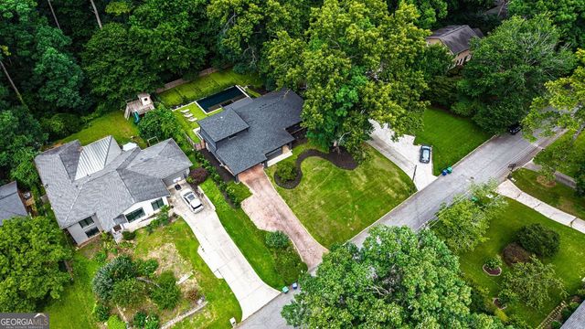1036 Vistavia Circle, Decatur, GA 30033