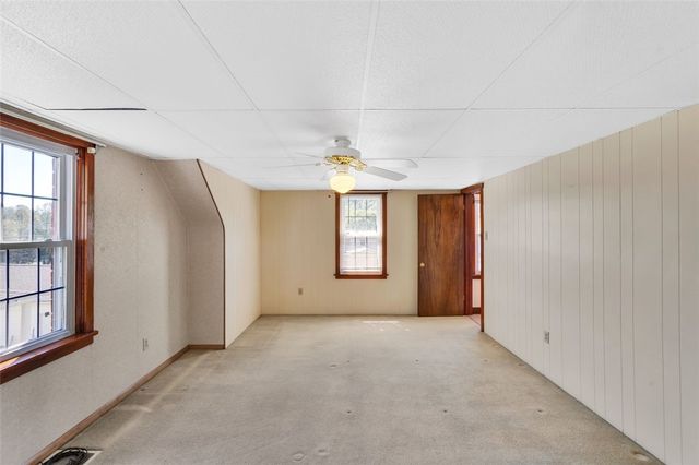 24 Taylor Ave, East Bethlehem, PA 15322