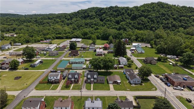 24 Taylor Ave, East Bethlehem, PA 15322