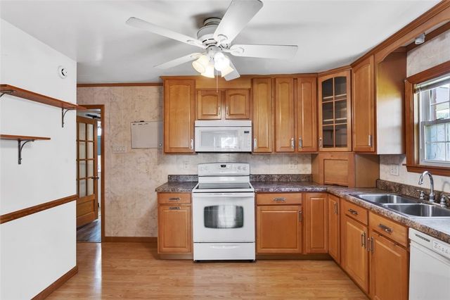 24 Taylor Ave, East Bethlehem, PA 15322