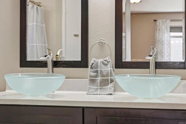 11354 Via Rancho San Diego F, El Cajon, CA 92019