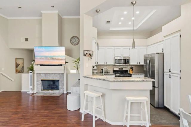 11354 Via Rancho San Diego F, El Cajon, CA 92019