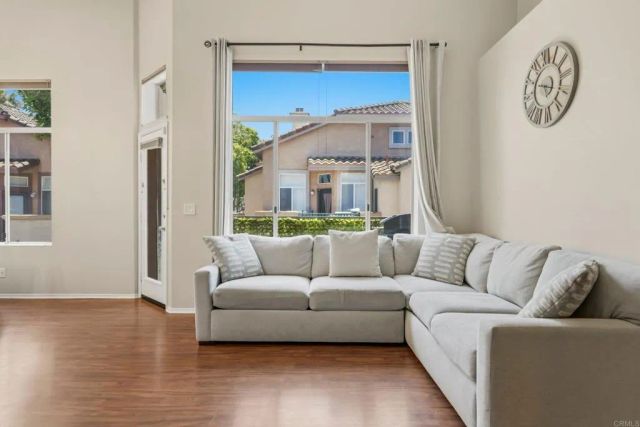 11354 Via Rancho San Diego F, El Cajon, CA 92019