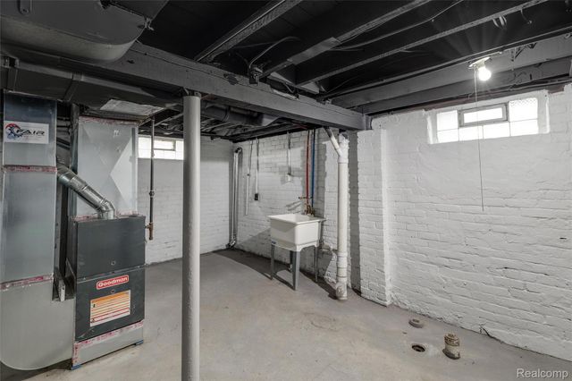 6182 15th Street, Detroit, MI 48208