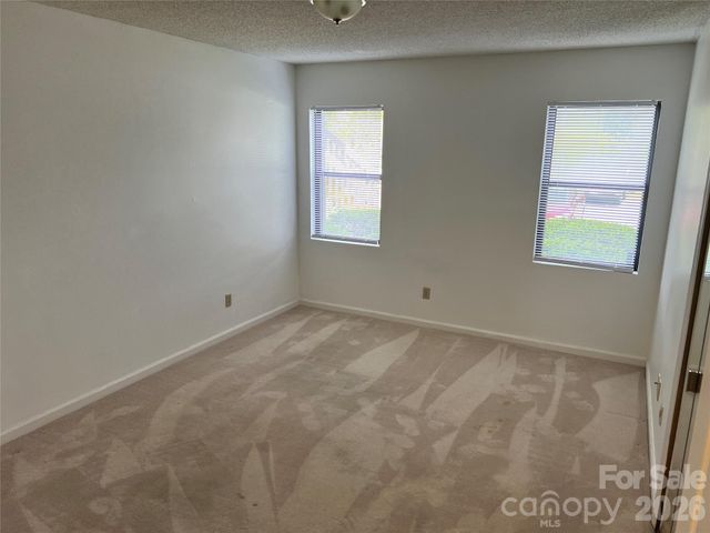 2401 Abbey Circle, Asheville, NC 28805