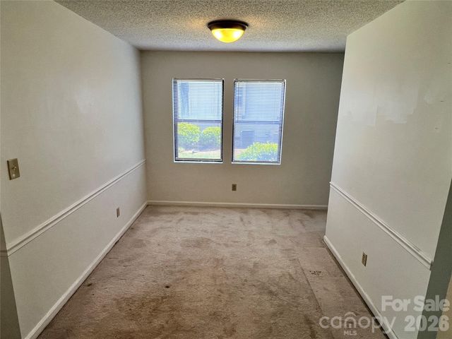 2401 Abbey Circle, Asheville, NC 28805