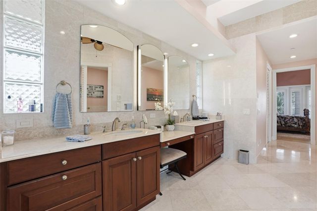 211 KINGFISHER DRIVE, Captiva, FL 33924