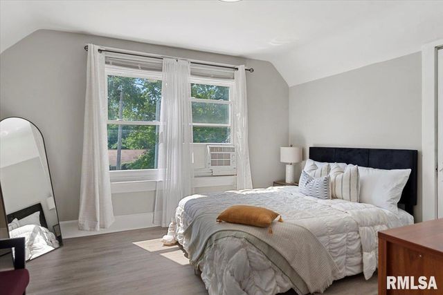 112 N MACARTHUR Boulevard, Springfield, IL 62702