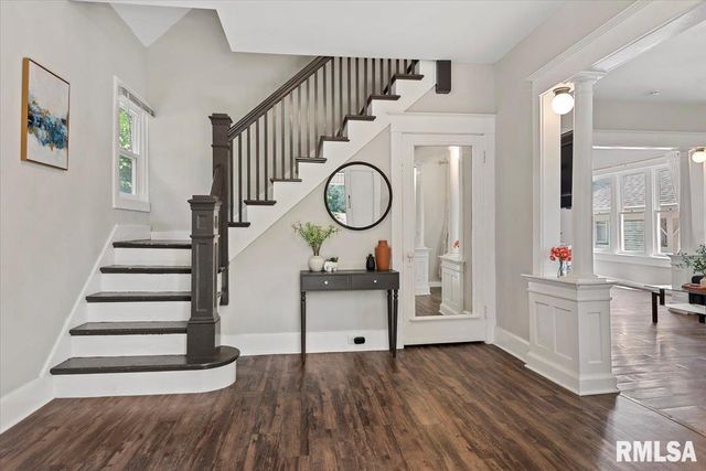 112 N MACARTHUR Boulevard, Springfield, IL 62702