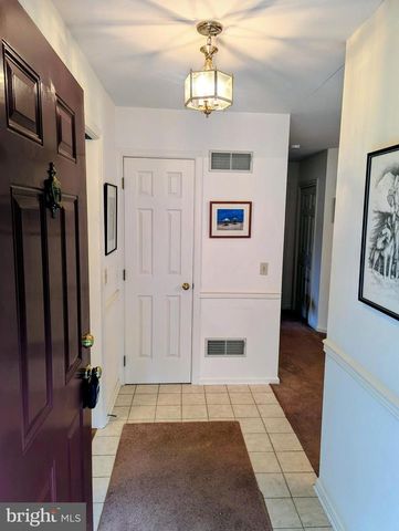 33 WOODLAND EST, Lebanon, PA 17042