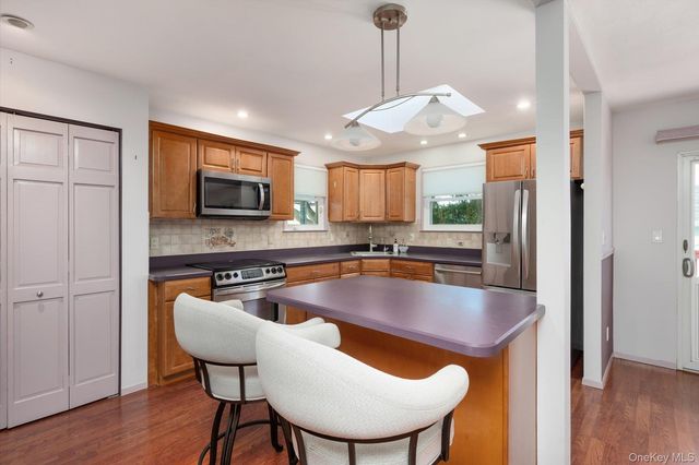 1741 Bushwick Avenue, Merrick, NY 11566