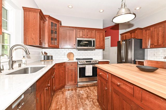 W151N10763 Preserve PARKWAY, Germantown, WI 53022