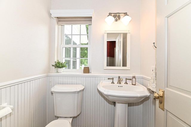 W151N10763 Preserve PARKWAY, Germantown, WI 53022