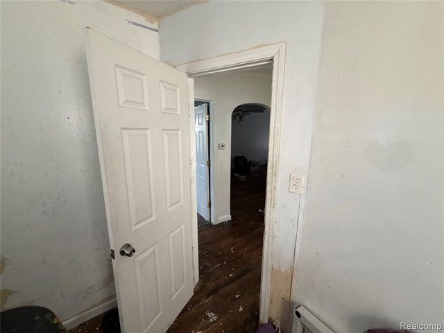 20429 Santa Rosa Drive, Detroit, MI 48221