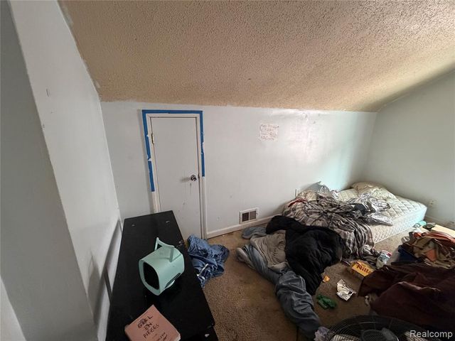 20429 Santa Rosa Drive, Detroit, MI 48221