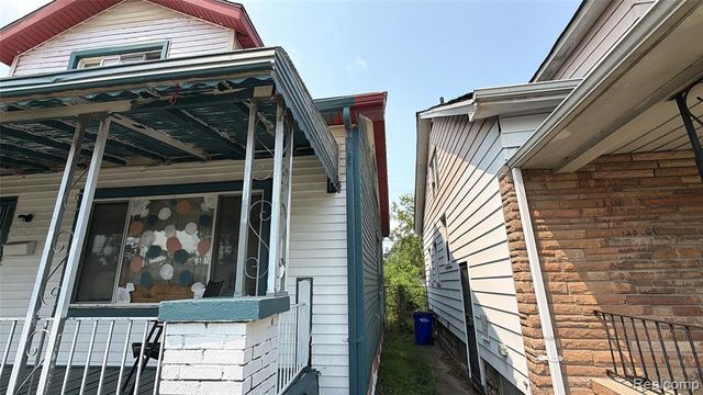 20429 Santa Rosa Drive, Detroit, MI 48221