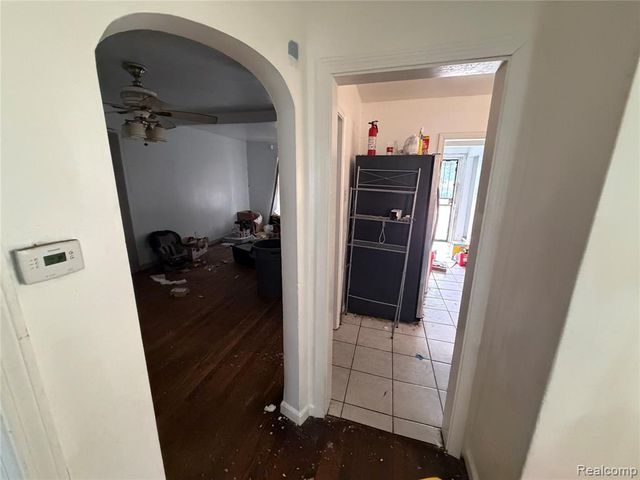 20429 Santa Rosa Drive, Detroit, MI 48221