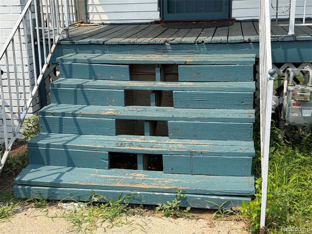 20429 Santa Rosa Drive, Detroit, MI 48221