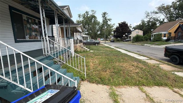 20429 Santa Rosa Drive, Detroit, MI 48221