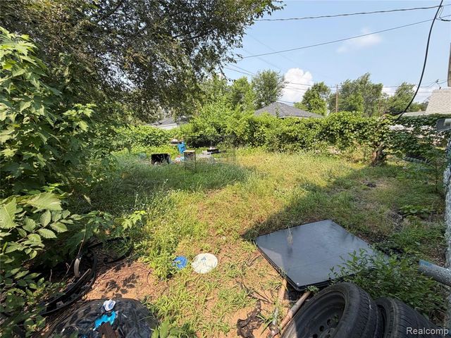 20429 Santa Rosa Drive, Detroit, MI 48221