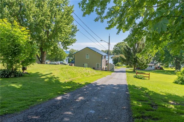 10293 Connecticut Ave, Huron, NY 14590