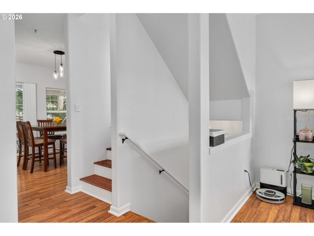 15050 Sw WARBLER Way 103, Beaverton, OR 97007