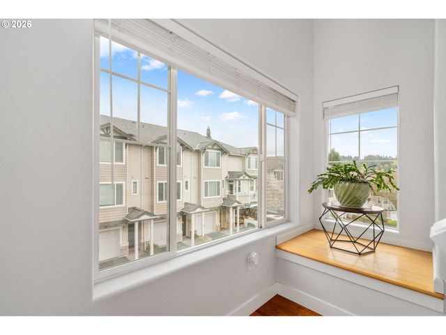 15050 Sw WARBLER Way 103, Beaverton, OR 97007