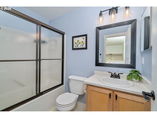 15050 Sw WARBLER Way 103, Beaverton, OR 97007