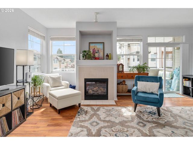 15050 Sw WARBLER Way 103, Beaverton, OR 97007