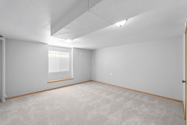 1361 Lake Edge, Goddard, KS 67052