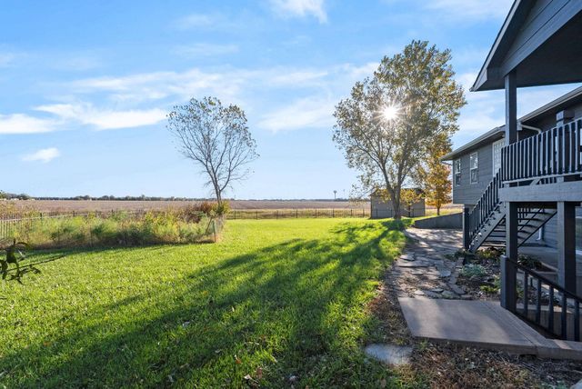 1361 Lake Edge, Goddard, KS 67052