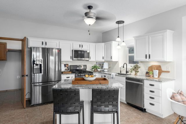 1361 Lake Edge, Goddard, KS 67052