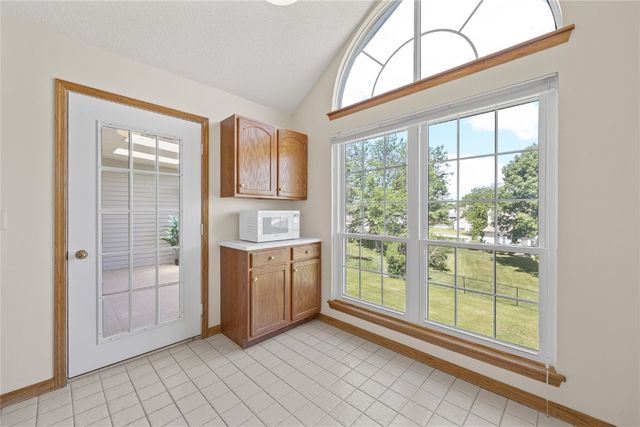 3490 Willowridge Road D, Marion, IA 52302