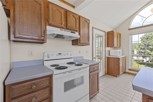 3490 Willowridge Road D, Marion, IA 52302