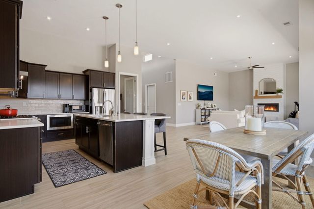 7907 Tiburon Hills Drive NW, Albuquerque, NM 87120