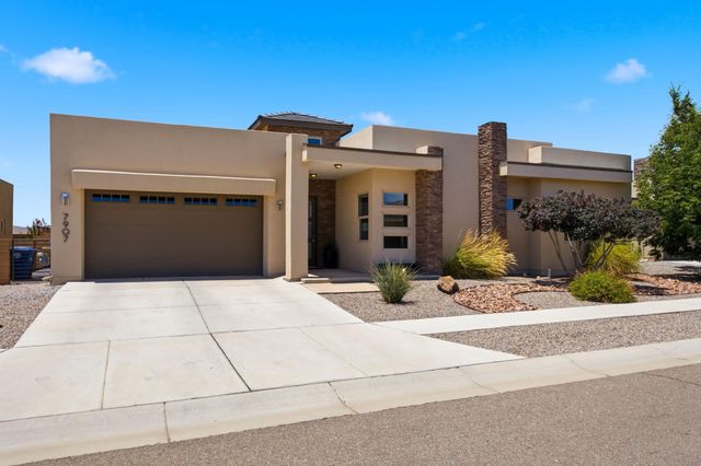 7907 Tiburon Hills Drive NW, Albuquerque, NM 87120